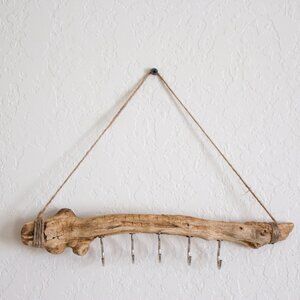 Driftwood Jewelry Hanger - 5 Hook Wall Hanger for keys, bracelets, necklaces